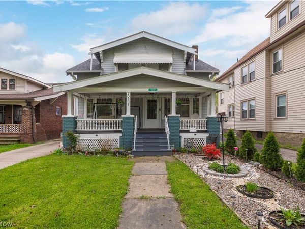 10801 Parkhurst Drive , Cleveland, OH 44111