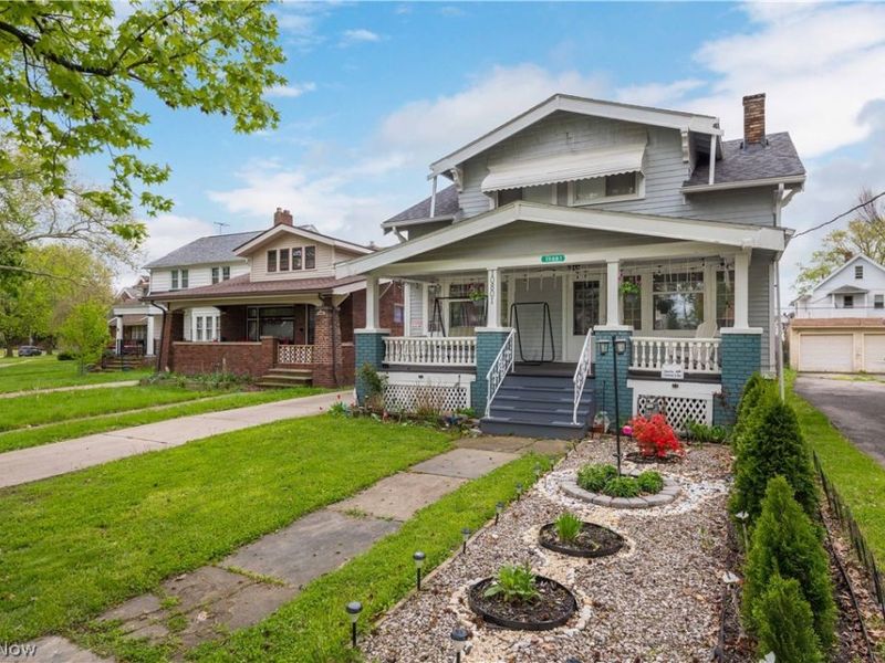 10801 Parkhurst Drive, Cleveland, OH 44111 Photo 2