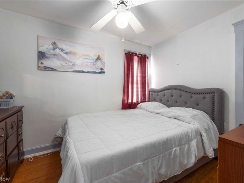 10801 Parkhurst Drive, Cleveland, OH 44111 Photo 28