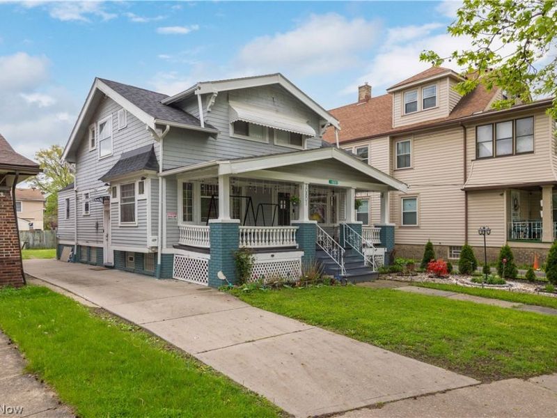 10801 Parkhurst Drive, Cleveland, OH 44111 Photo 3
