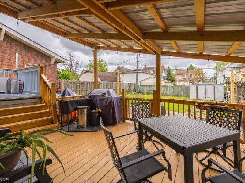 10801 Parkhurst Drive, Cleveland, OH 44111 Photo 43