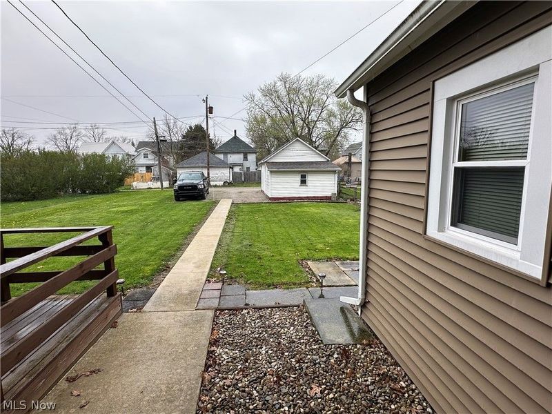 410 W Emerald Street, Willard, OH 44890 Photo 4