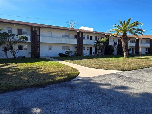 245 CENTER ROAD , Unit 104, VENICE, FL 34285