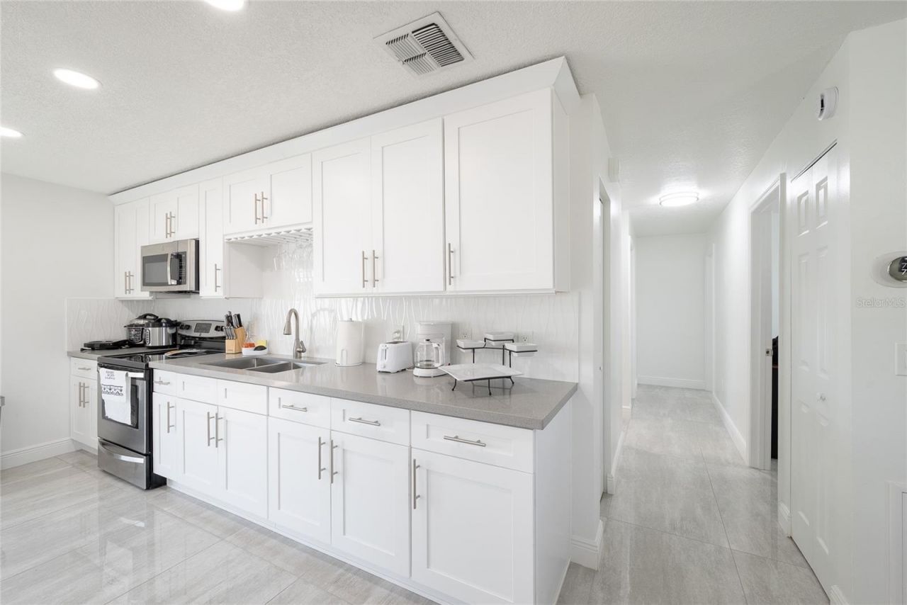 129 Coral Bell Court, Orlando, FL 32807 Photo