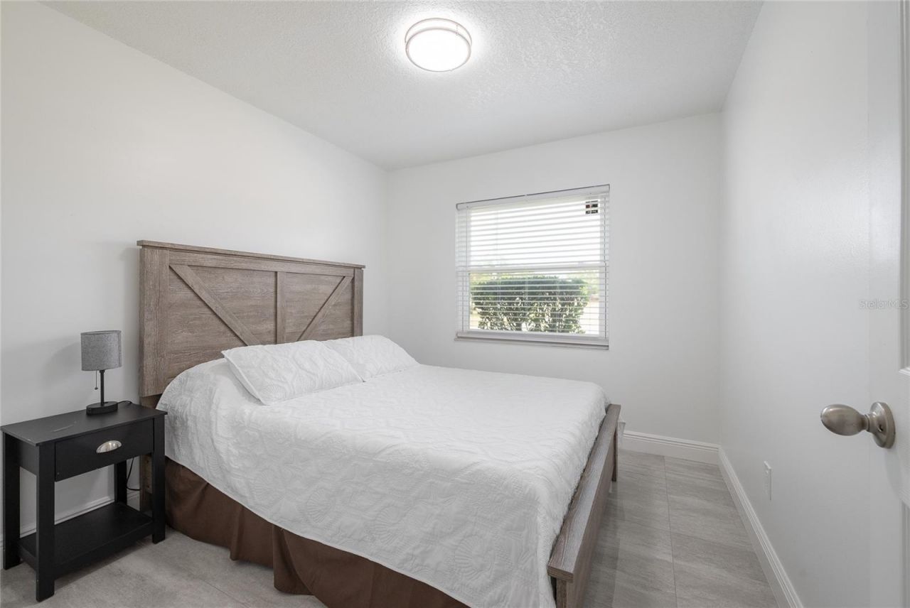 129 Coral Bell Court, Orlando, FL 32807 Photo