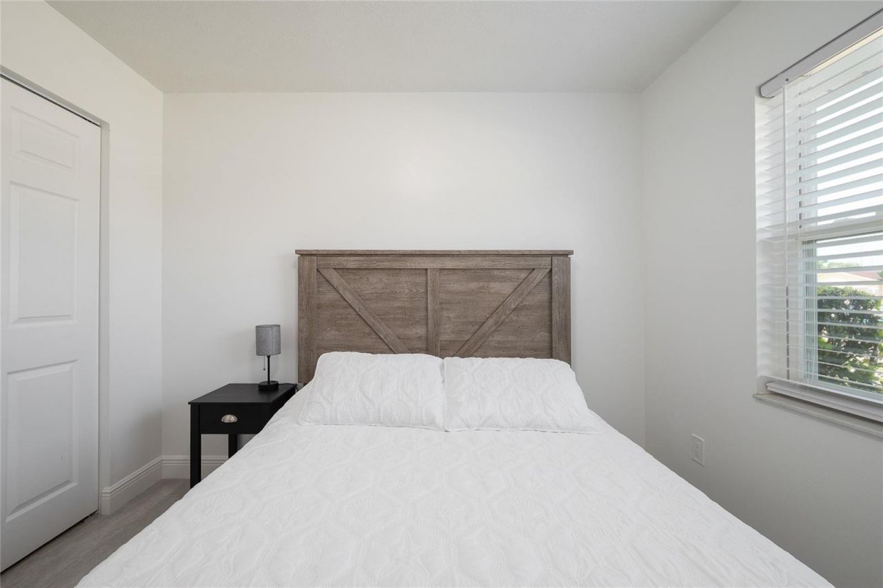 129 Coral Bell Court, Orlando, FL 32807 Photo