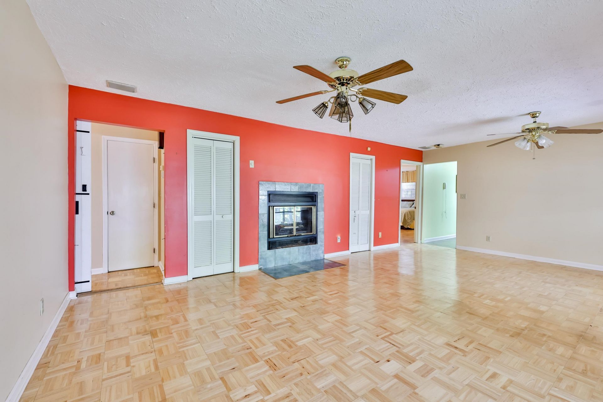 71 Plantation Rd. Photo 3