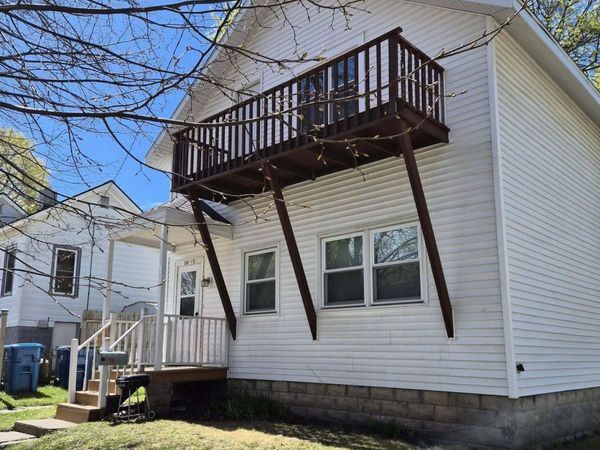 212 Sycamore Street, Unit B, Manistee, MI 49660
