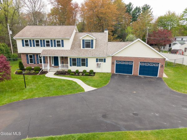 130 C Kenwood Avenue, Delmar, NY 12054