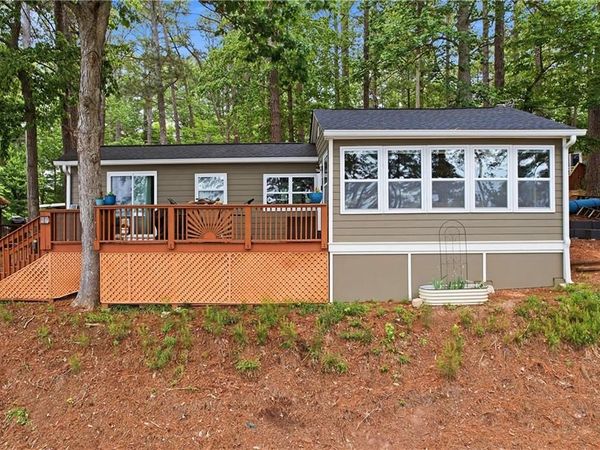 1000 Victoria Landing Drive , Woodstock, GA 30189