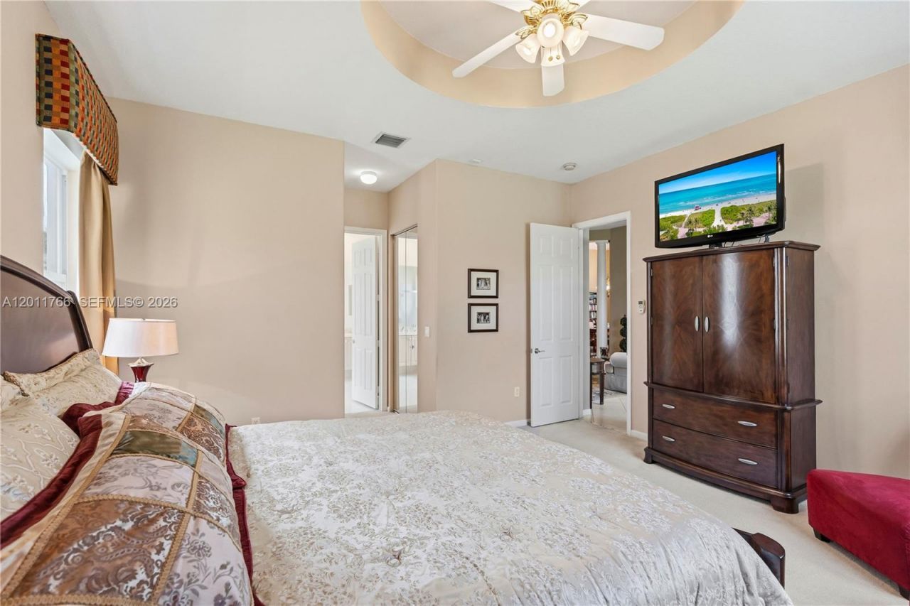 980 SW 171st Ter, Pembroke Pines, FL 33027 Photo