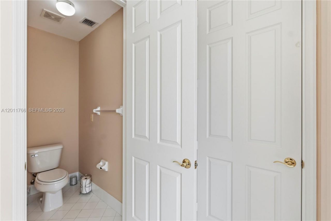 980 SW 171st Ter, Pembroke Pines, FL 33027 Photo