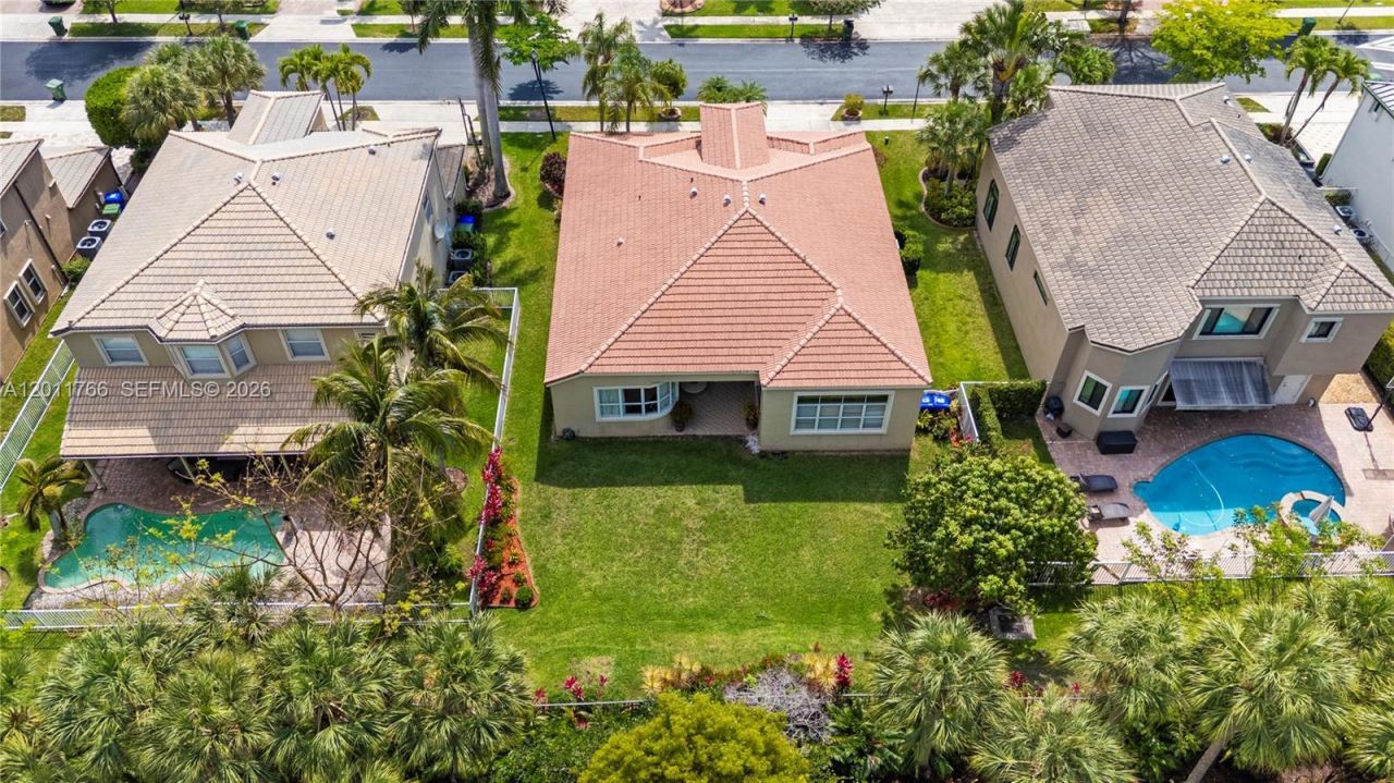 980 SW 171st Ter, Pembroke Pines, FL 33027 Photo
