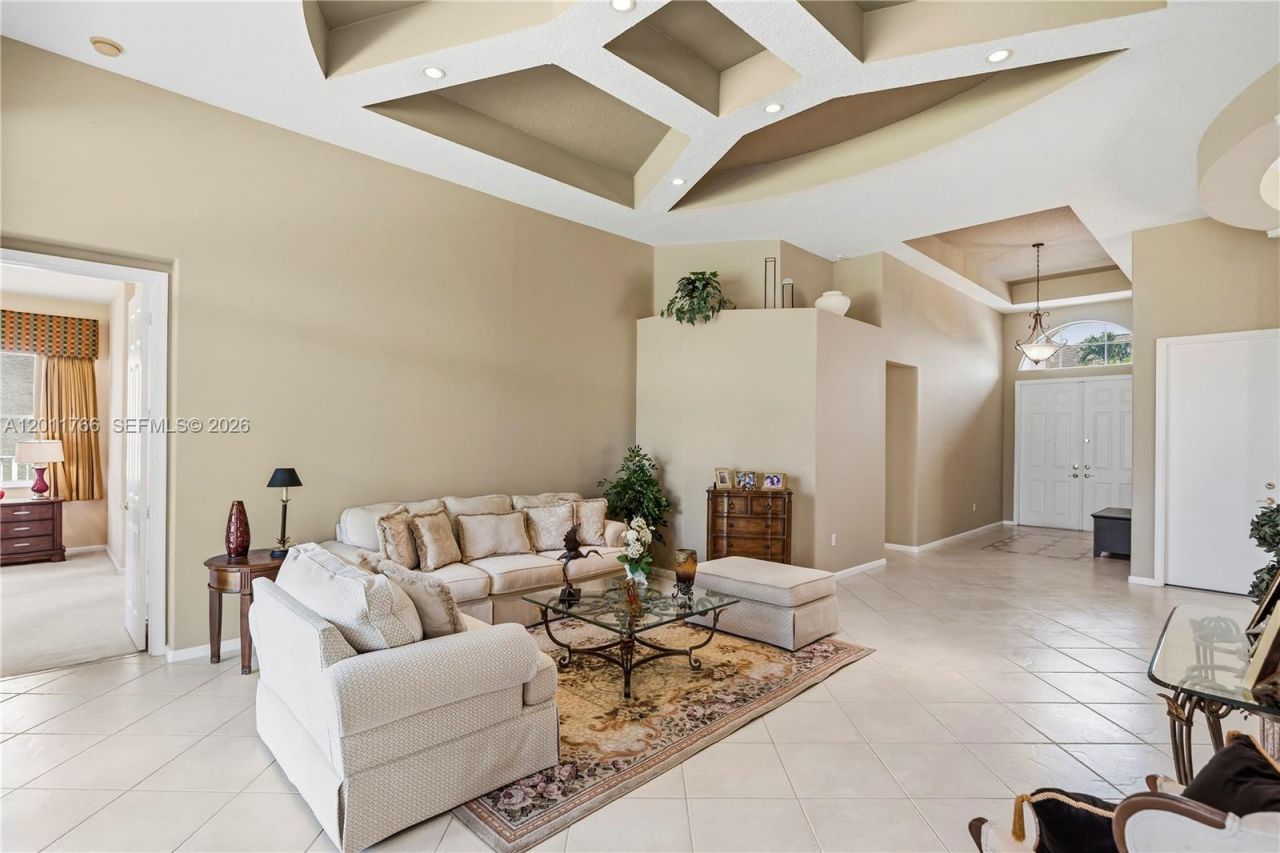 980 SW 171st Ter, Pembroke Pines, FL 33027 Photo