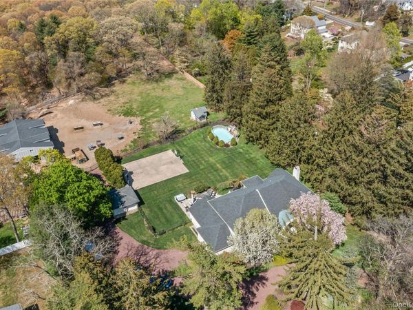 379 Smith Road, Ronkonkoma, NY 11779