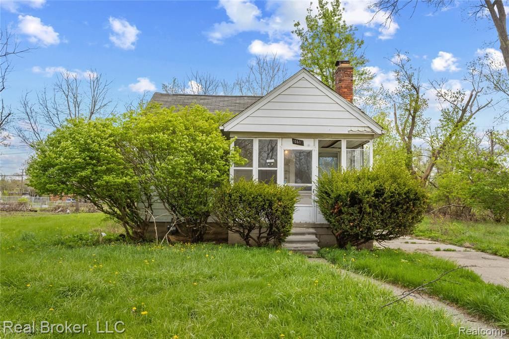 13576 Warwick Street, Detroit, MI 48223 Main Photo