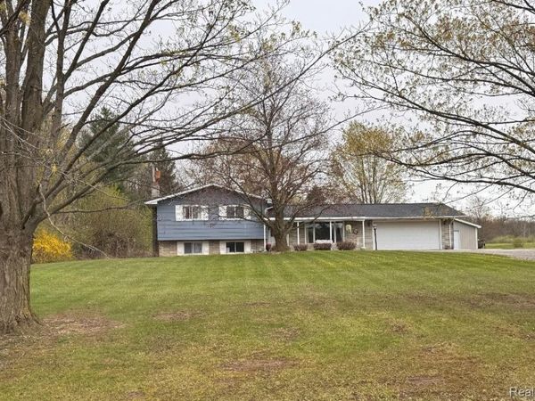 687 W Saginaw Road, Fremont Township, Mi 48744