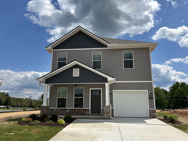 108 Florence Cove, Unit 13, Burns, TN 37029