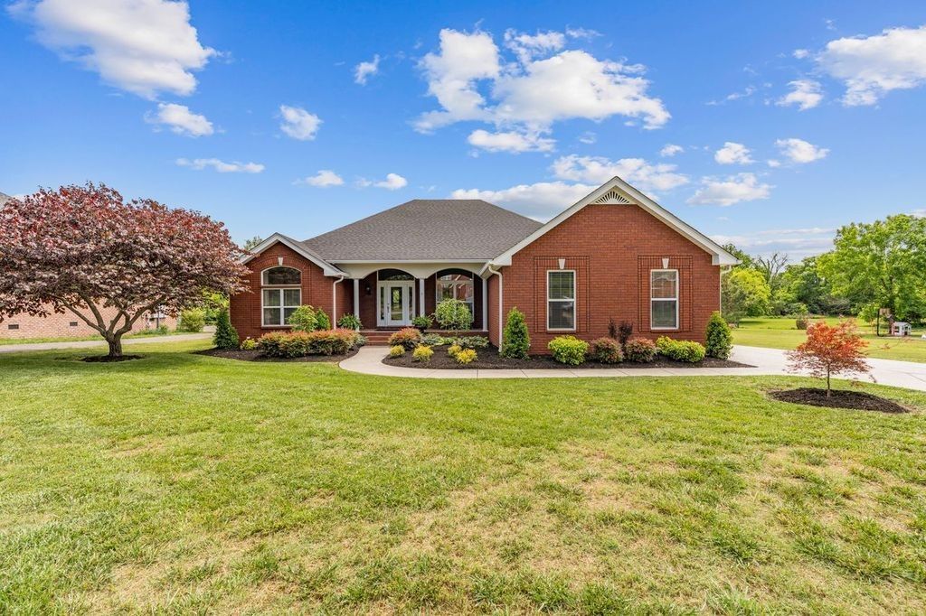 420 Plantation Blvd, Lebanon, TN 37087 Main Photo