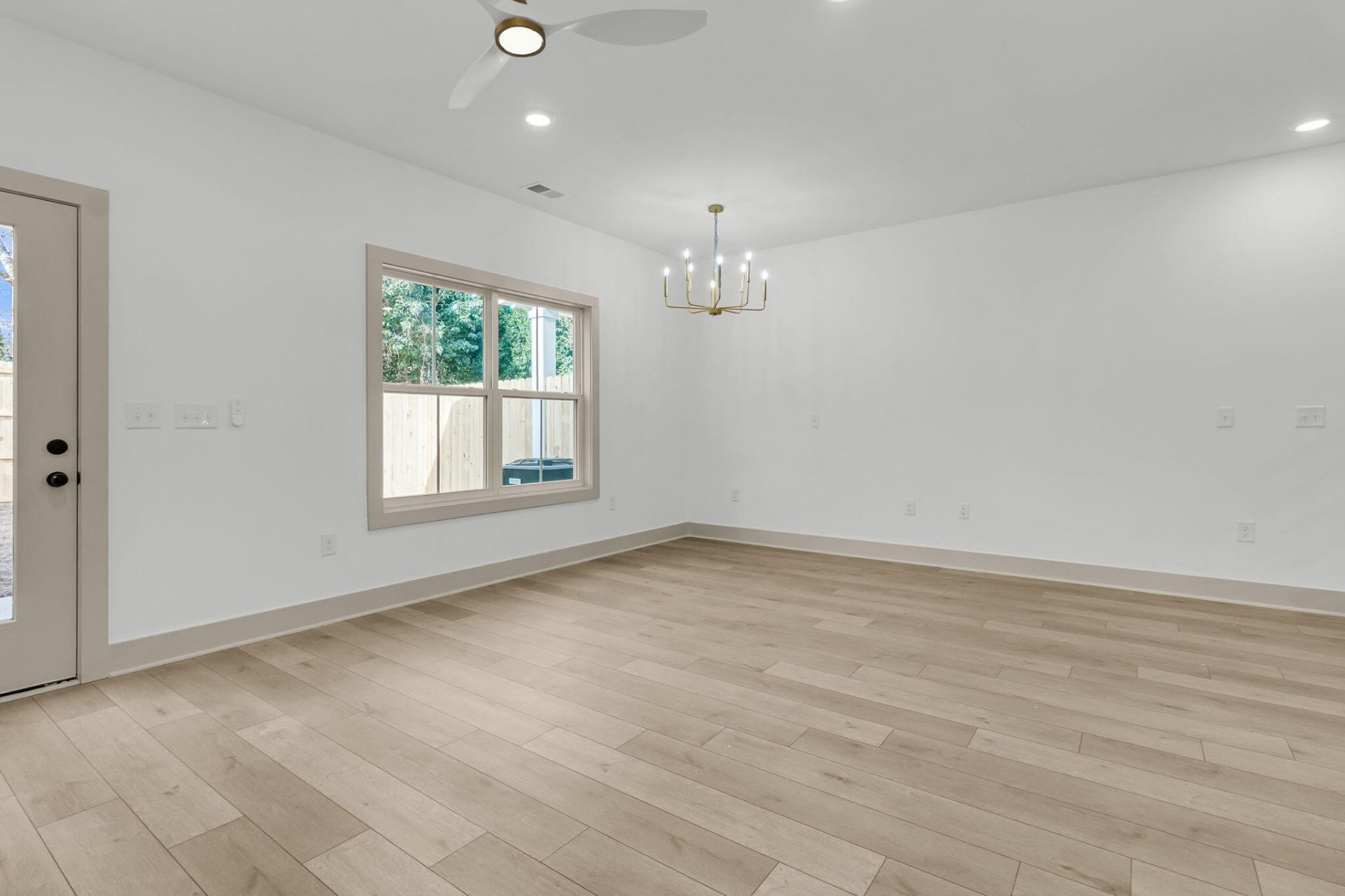 4007 Gravely Avenue Photo 11
