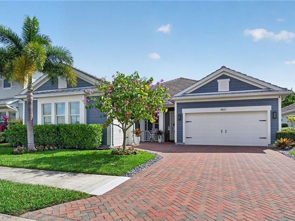 3821 Helmsman DR , NAPLES, FL 34120