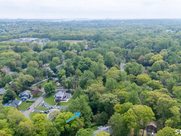 128 1/2 Ponus , Norwalk, CT 06850