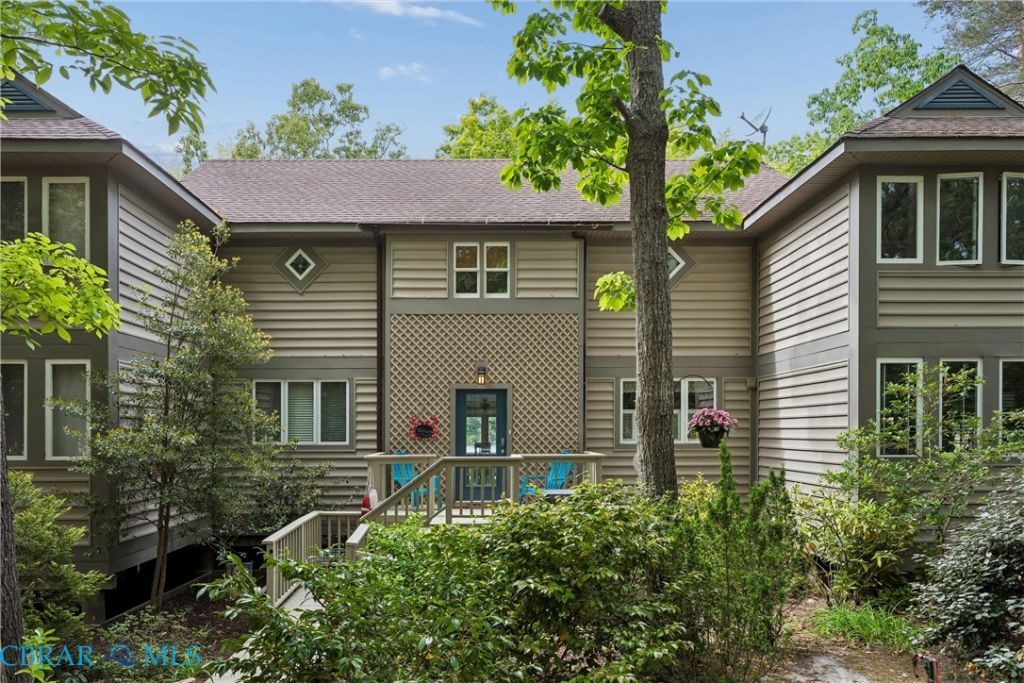 117 Sturgeon Creek Road, Deltaville, VA 23043 Main Photo