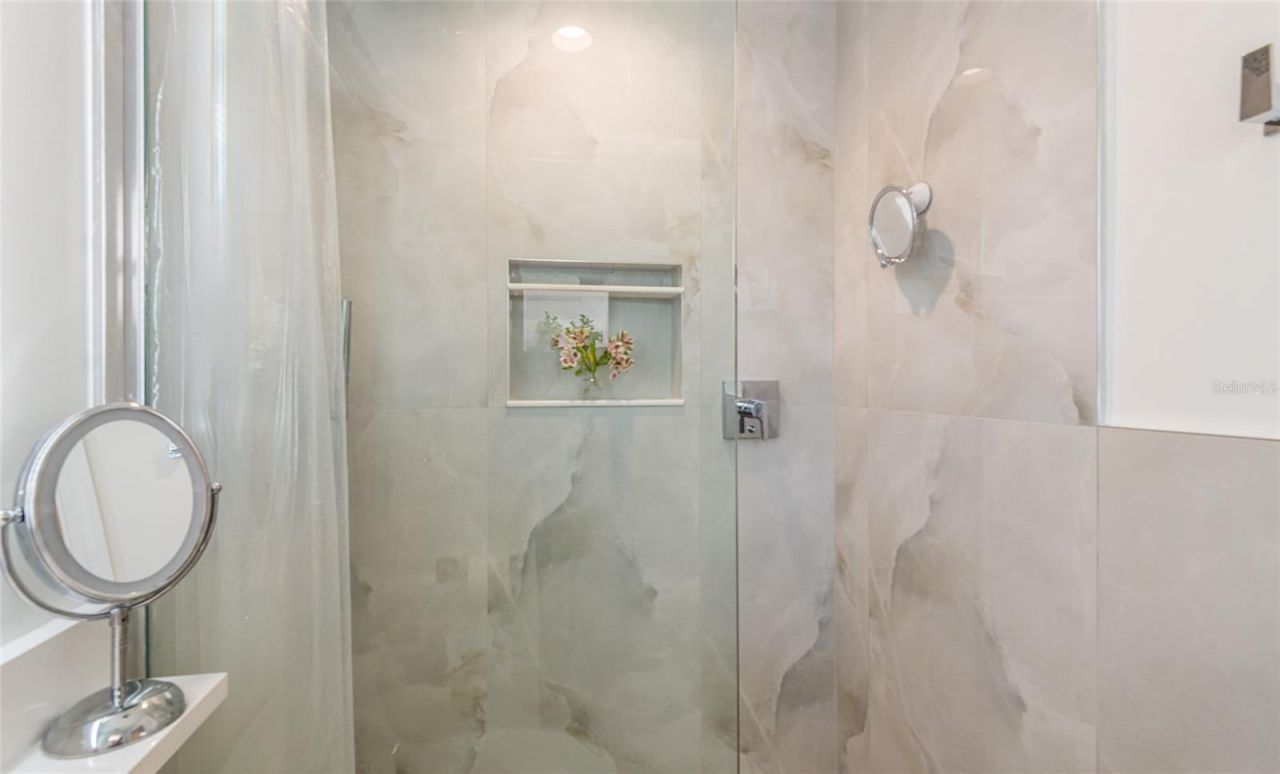 1900 Benjamin Franklin Drive , Unit V11, Sarasota, FL 34236 Photo