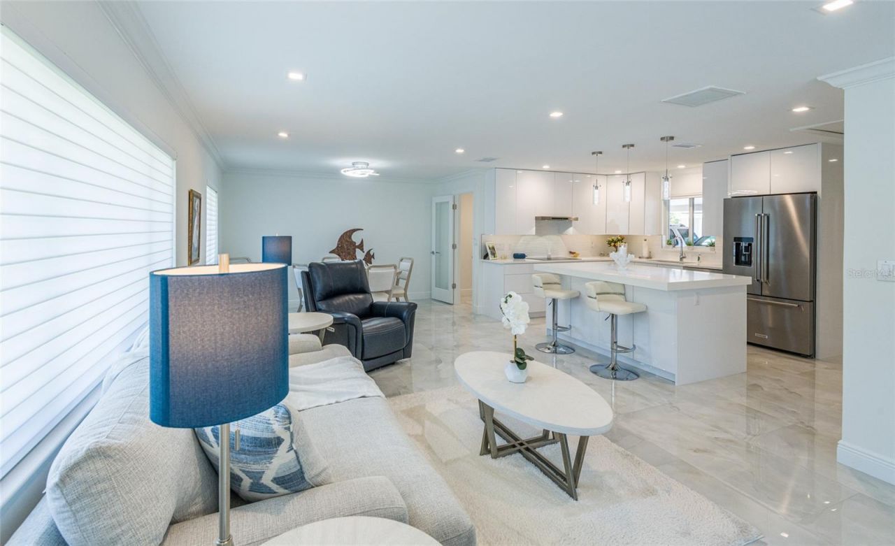 1900 Benjamin Franklin Drive , Unit V11, Sarasota, FL 34236 Photo