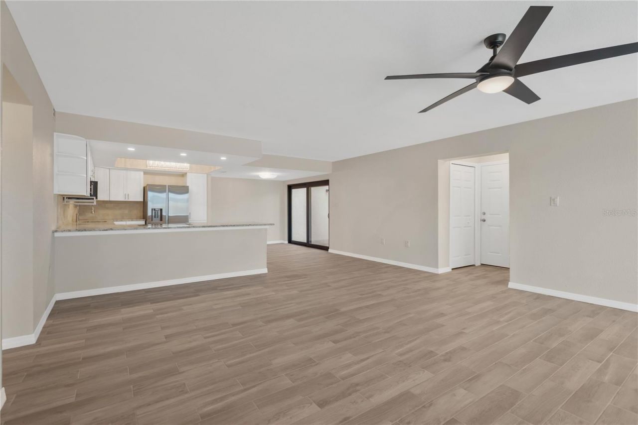 7520 Sunshine Skyway Lane S, Unit P5, Saint Petersburg, FL 33711 Photo