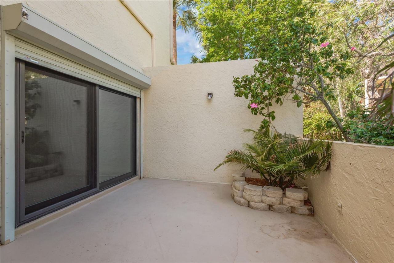 7520 Sunshine Skyway Lane S, Unit P5, Saint Petersburg, FL 33711 Photo