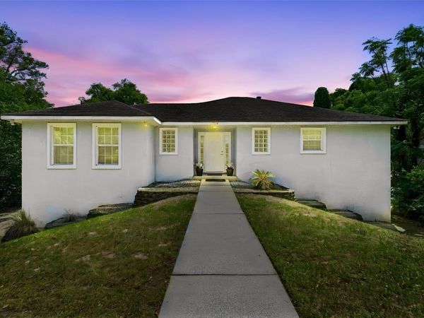 393 S DEXTER AVENUE , DELAND, FL 32720