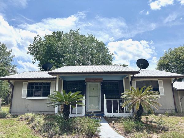 333 RIVIERA DRIVE , CRESCENT CITY, FL 32112