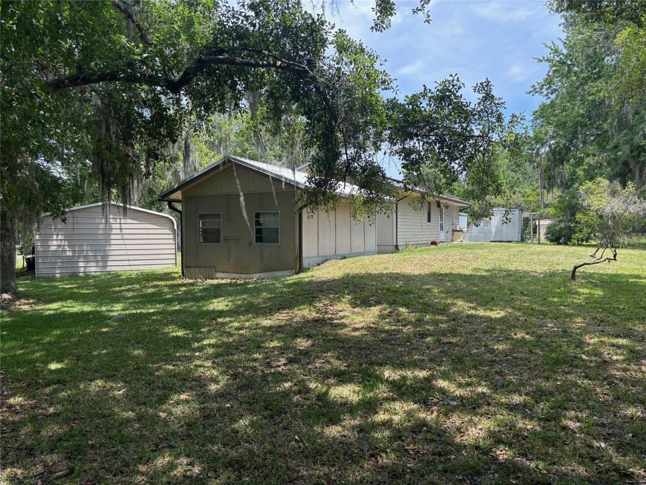 333 Riviera Drive, Crescent City, FL 32112 Photo