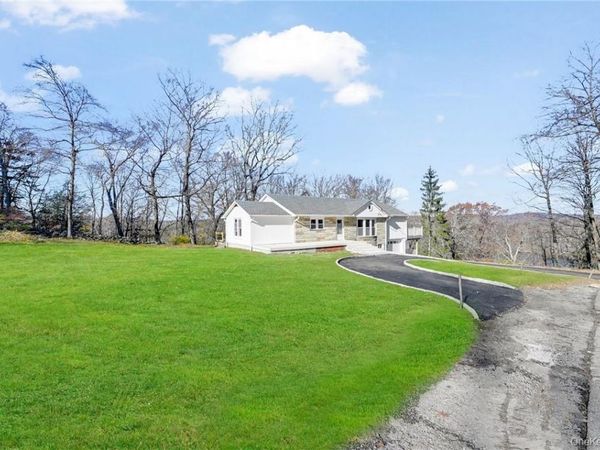 225 Hilltop Street , Mahopac, NY 10541