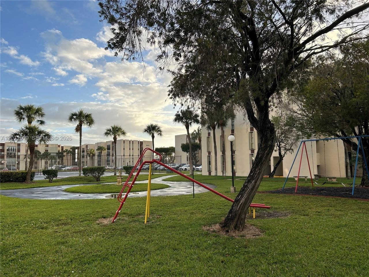9411 SW 4th St , Unit 202, Miami, FL 33174 Photo