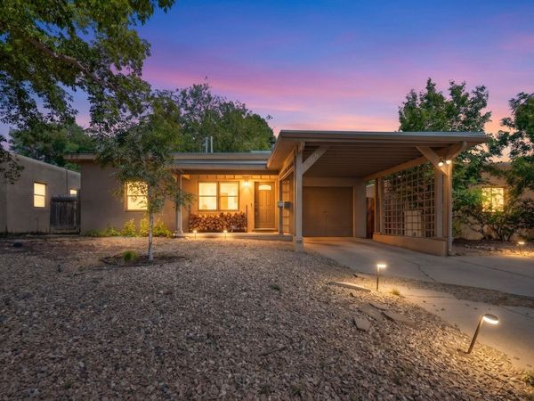 1206 Dartmouth Drive NE, Albuquerque, NM 87106