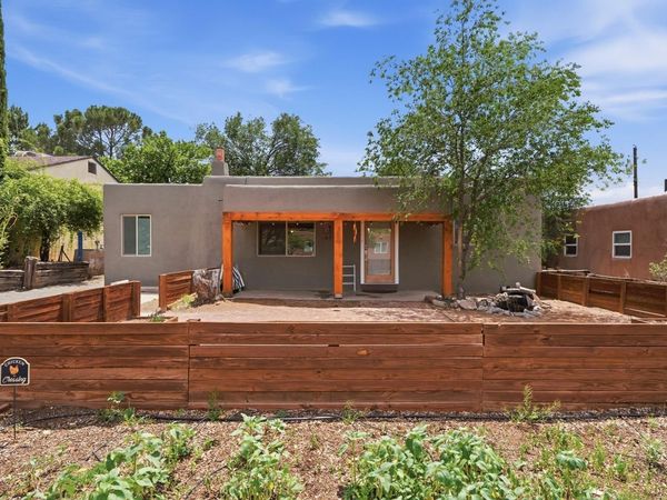 2726 Santa Clara Avenue SE, Albuquerque, NM 87106
