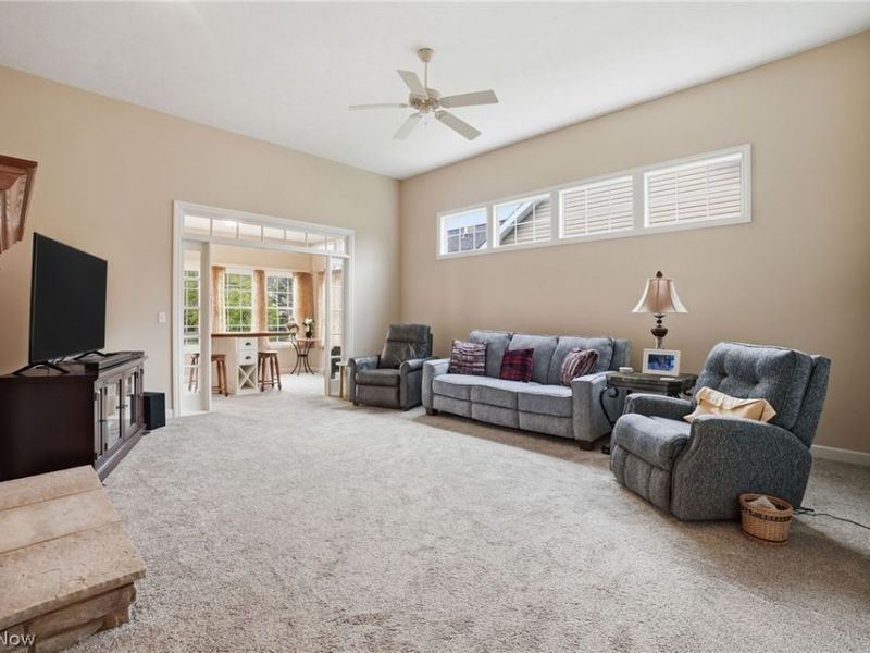 8220 Manor Gate Way, Mentor, OH 44060 Photo 11
