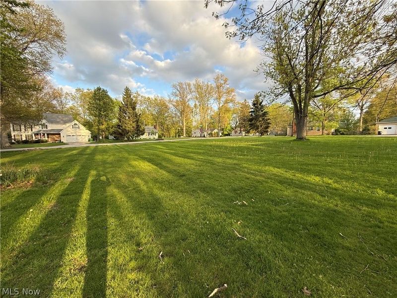 154 Tomahawk Drive, Avon Lake, OH 44012 Photo 3