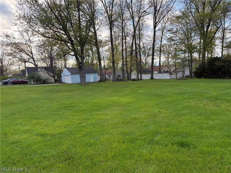 154 Tomahawk Drive, Avon Lake, OH 44012 Photo 4