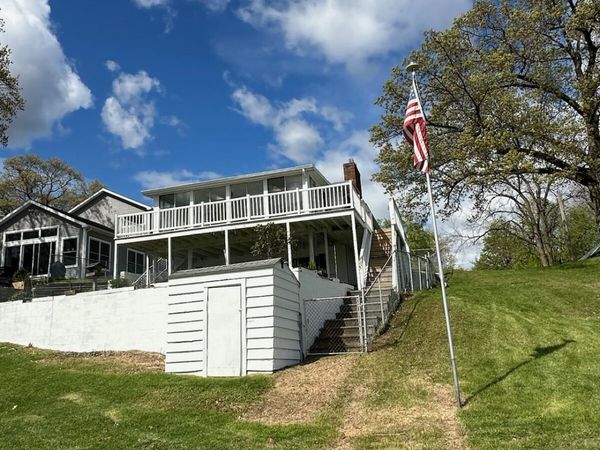 468 Crooked Lake Drive W, Kalamazoo, MI 49009