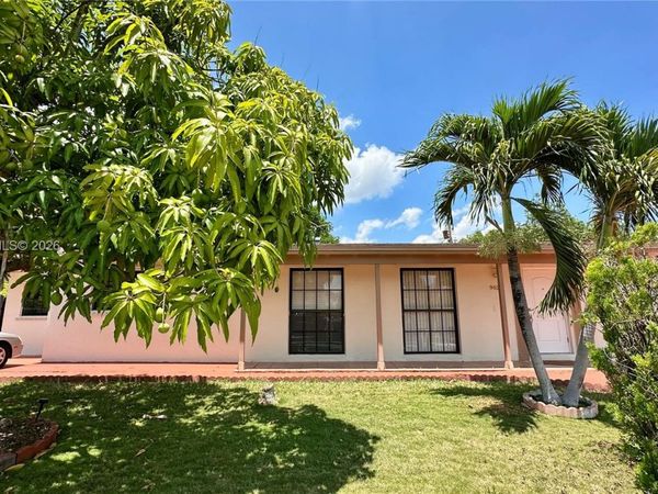 9625 SW 164th St , Miami, FL 33157