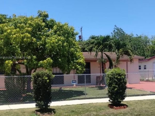 9625 SW 164th St , Miami, FL 33157