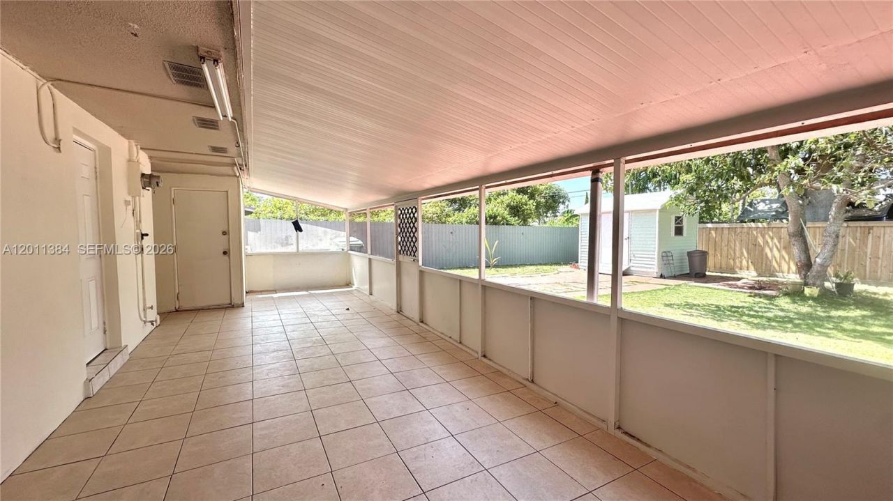 9625 SW 164th St , Miami, FL 33157 Photo