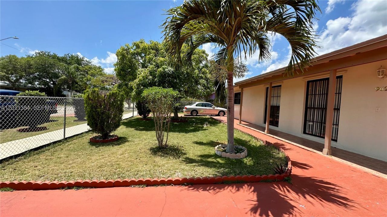 9625 SW 164th St , Miami, FL 33157 Photo