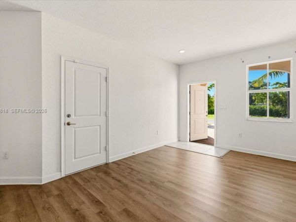 12865 NW 24th Ave, Miami, FL 33167