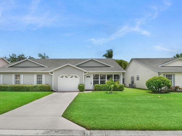 4062 Garden Villas Court, Fort Pierce, FL 34982