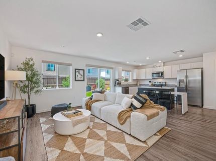 2233 Shady Tree Cir, Roseville, CA 95747 Photo