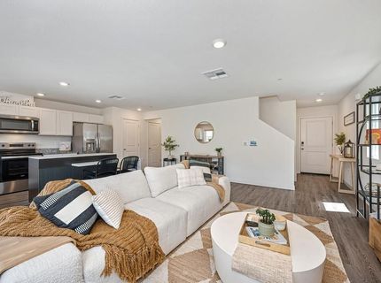 2233 Shady Tree Cir, Roseville, CA 95747 Photo